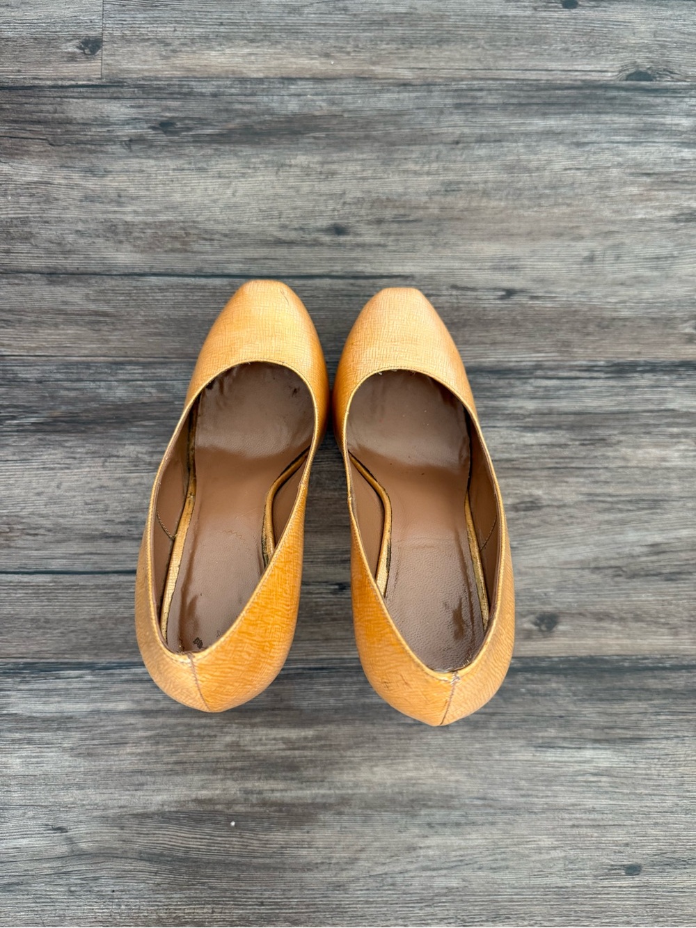 Yves Saint Laurent Orange Textured Ballet Flats